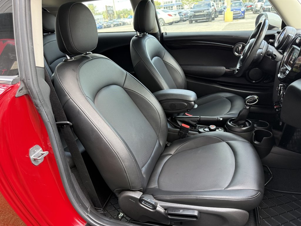 2019 MINI Hardtop - $13,995