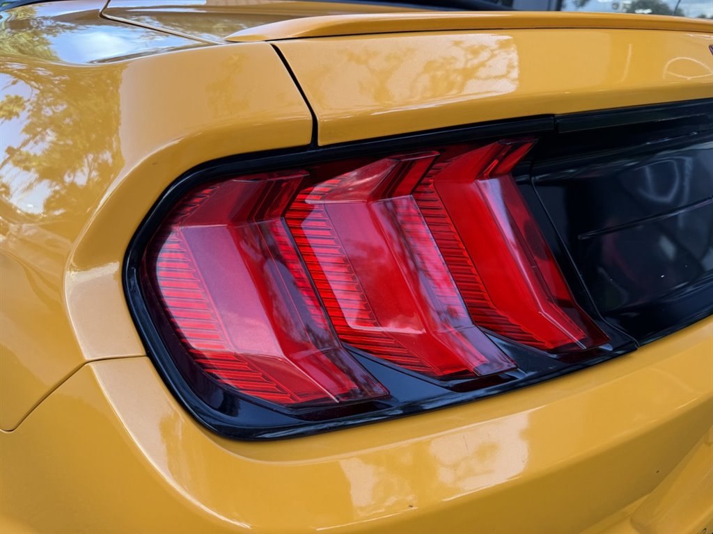 2018 Ford Mustang - $19,995