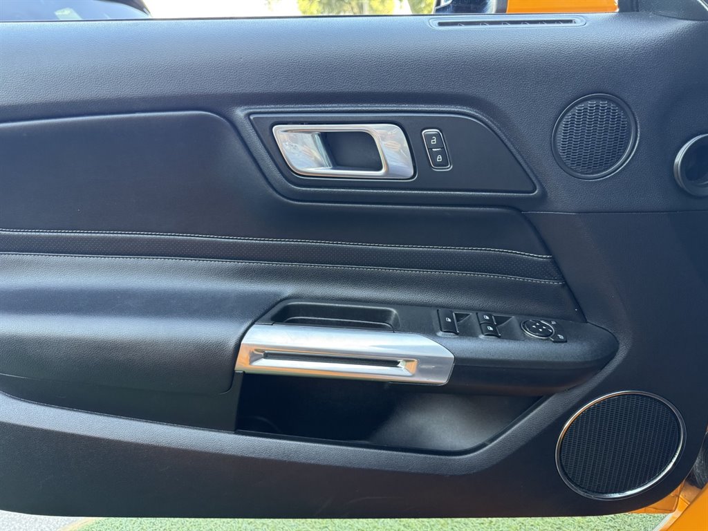 2018 Ford Mustang - $19,995