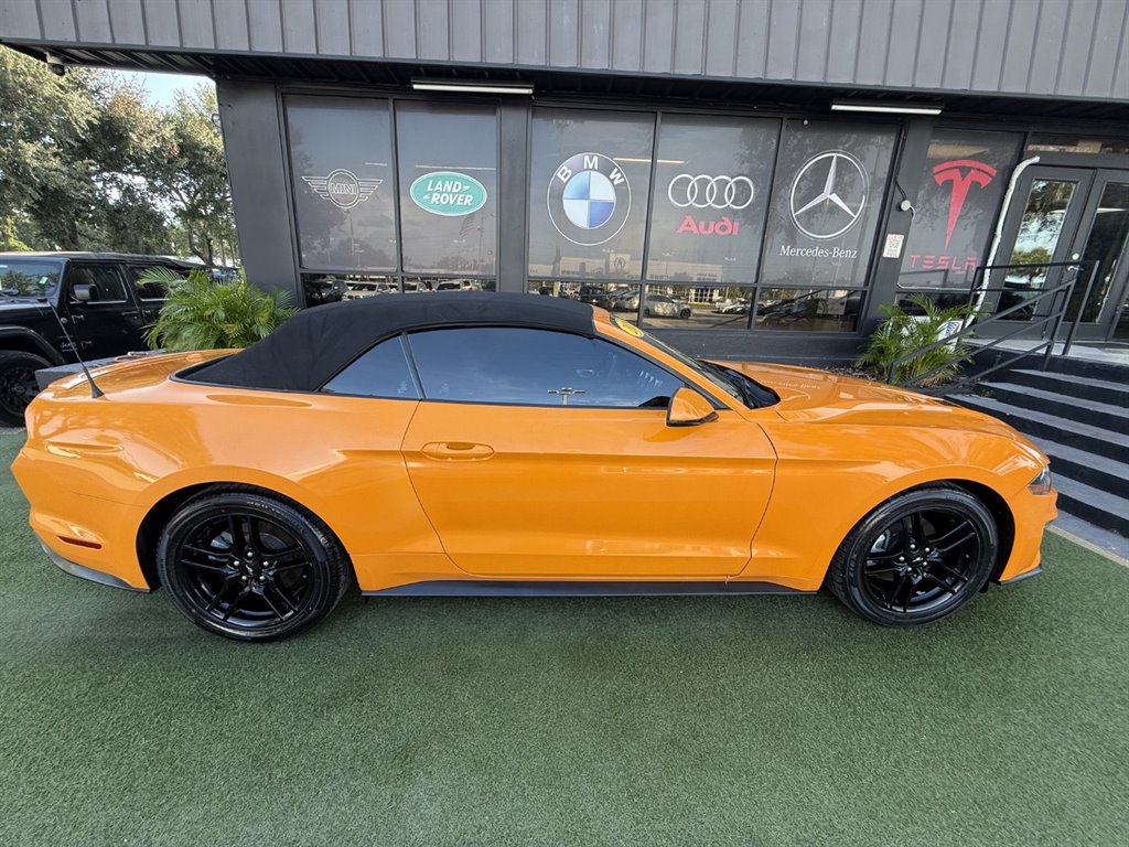 2018 Ford Mustang - $19,995