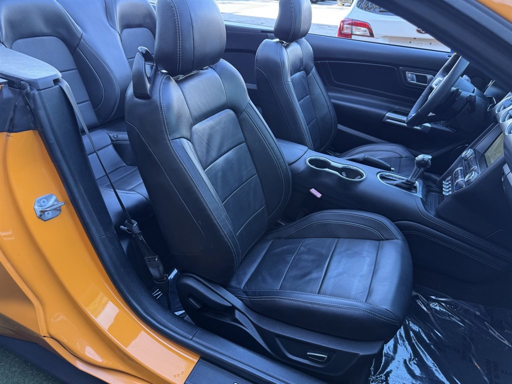 2018 Ford Mustang - $19,995