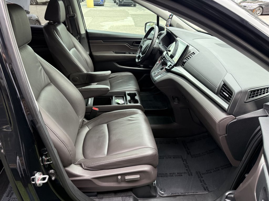 2018 Honda Odyssey - $18,995