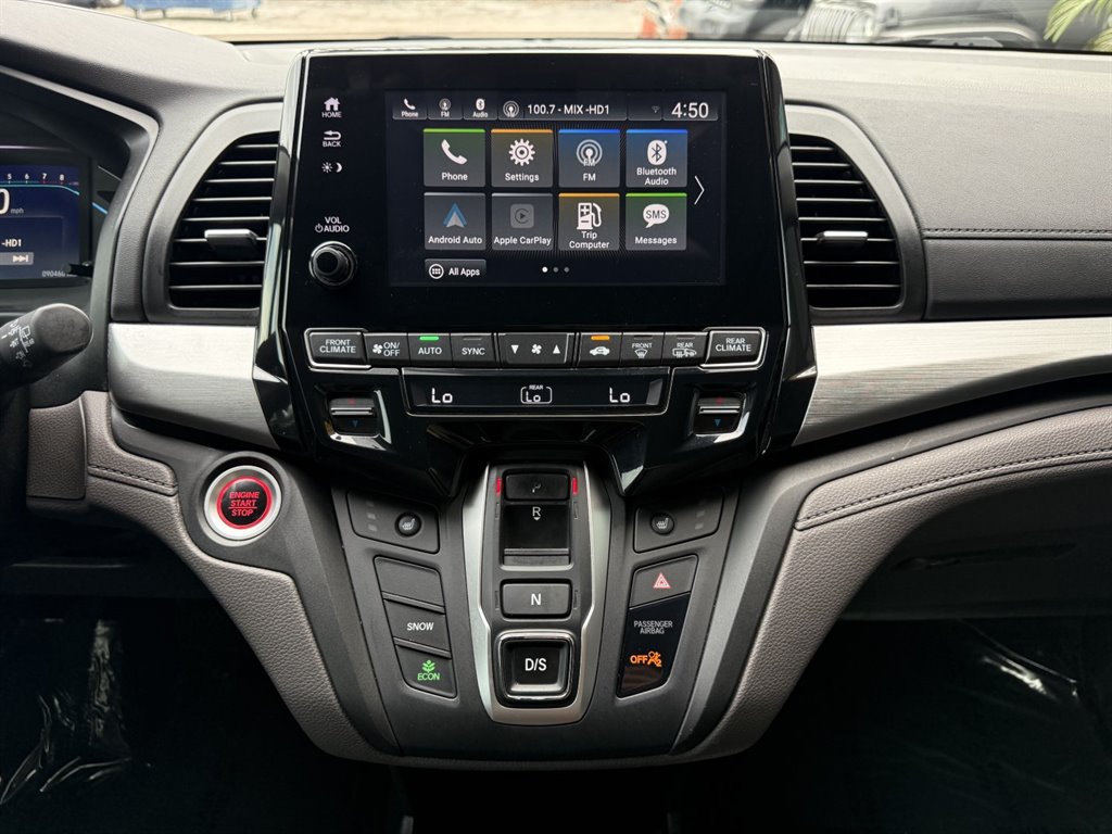 2018 Honda Odyssey - $18,995