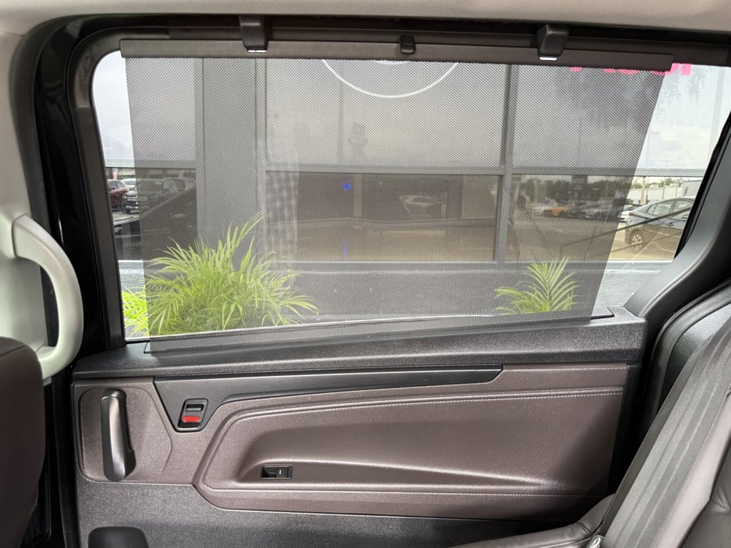 2018 Honda Odyssey - $18,995