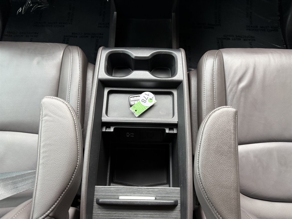 2018 Honda Odyssey - $18,995