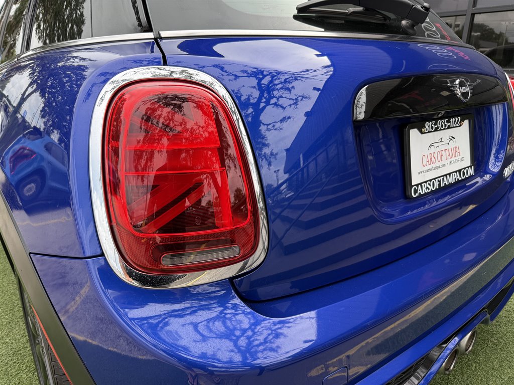 2021 MINI Hardtop - $17,995