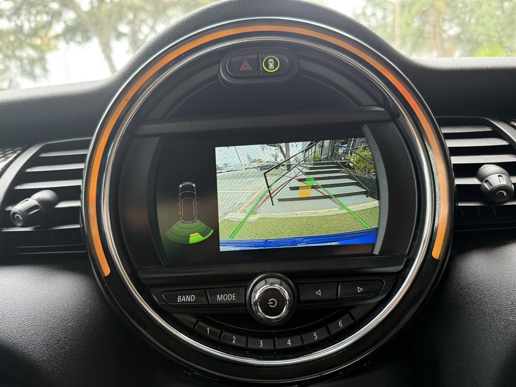 2021 MINI Hardtop - $17,995