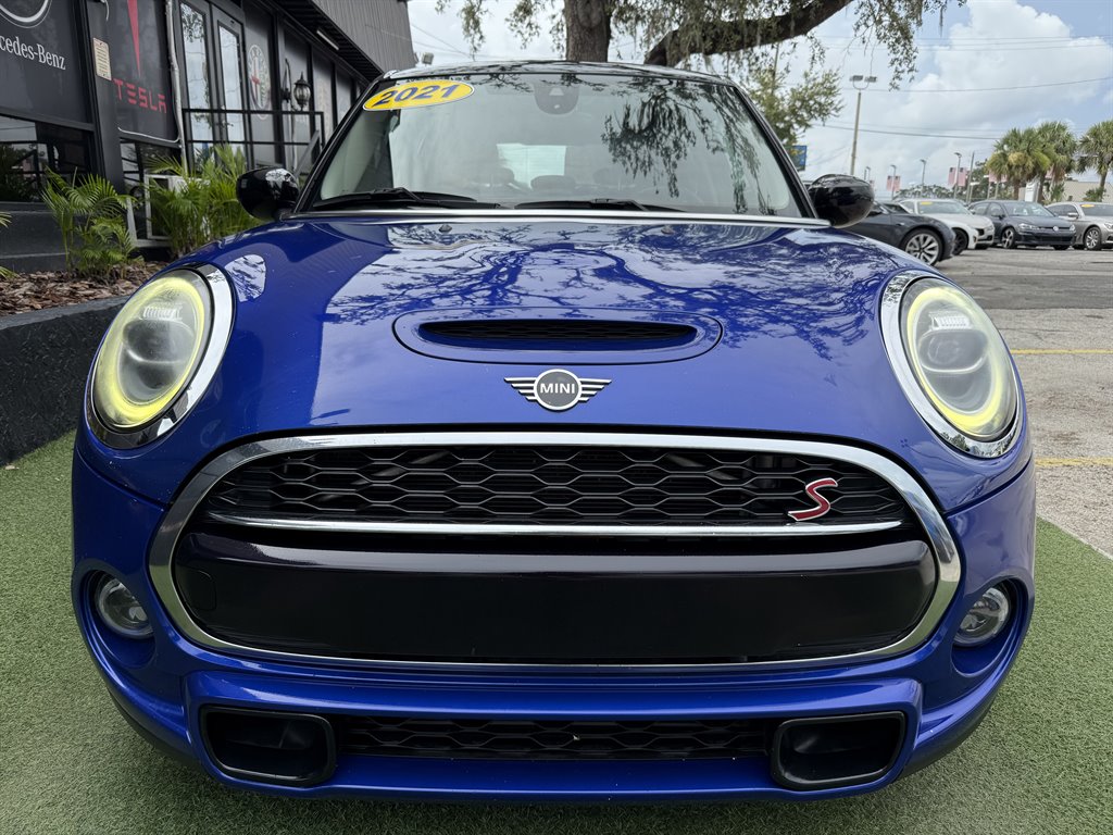2021 MINI Hardtop - $17,995