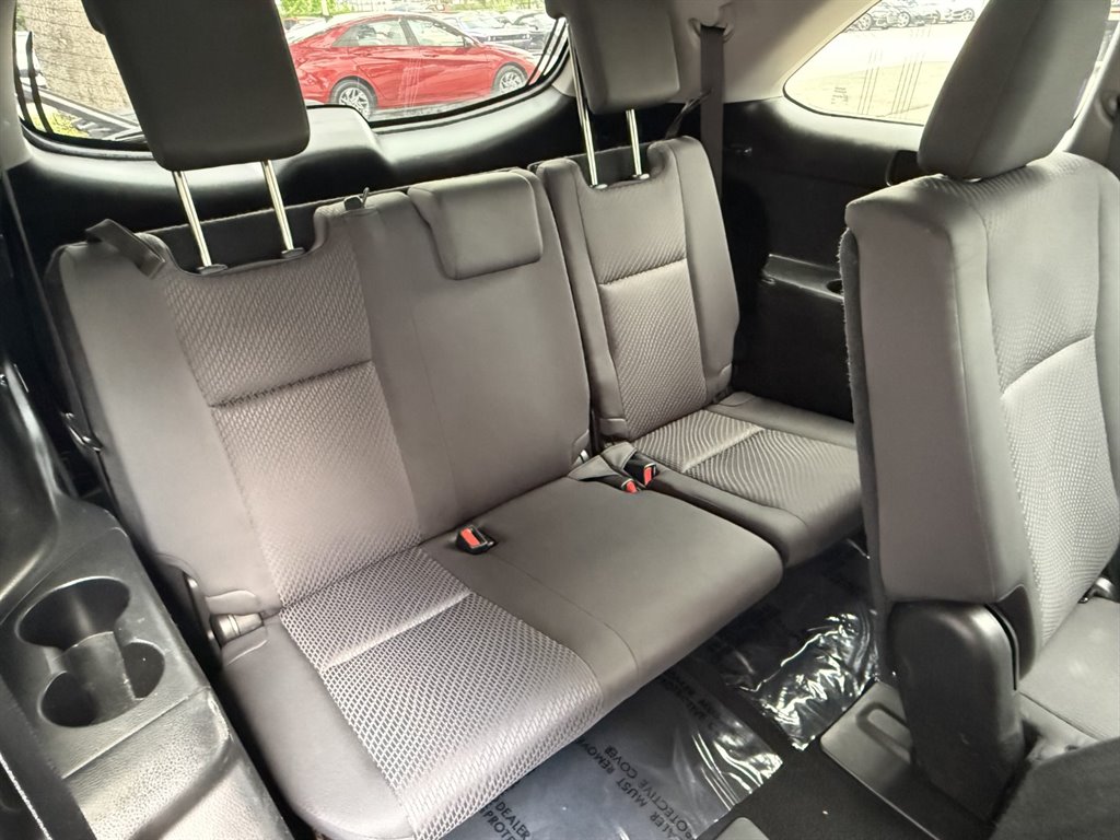 2019 Toyota Highlander - $24,995