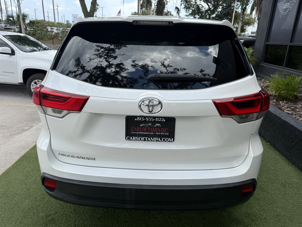 2019 Toyota Highlander - $24,995
