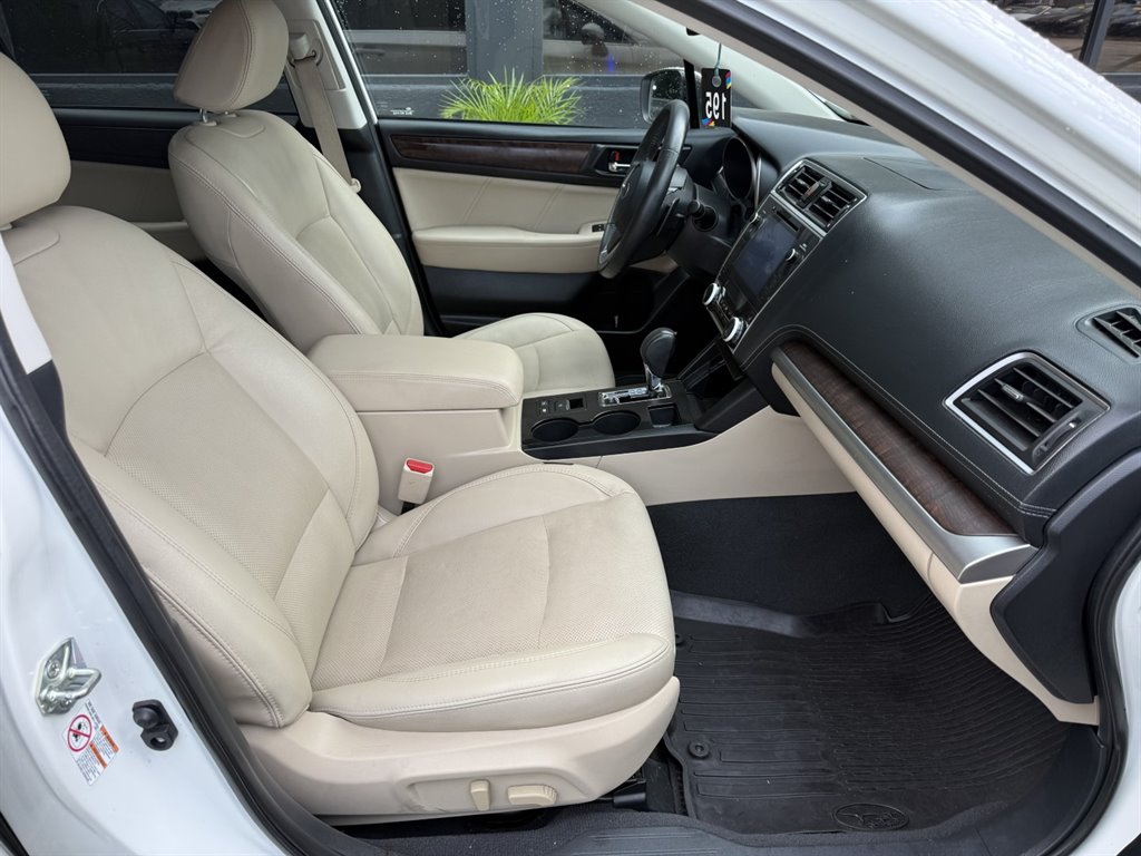2019 Subaru Outback - $21,995