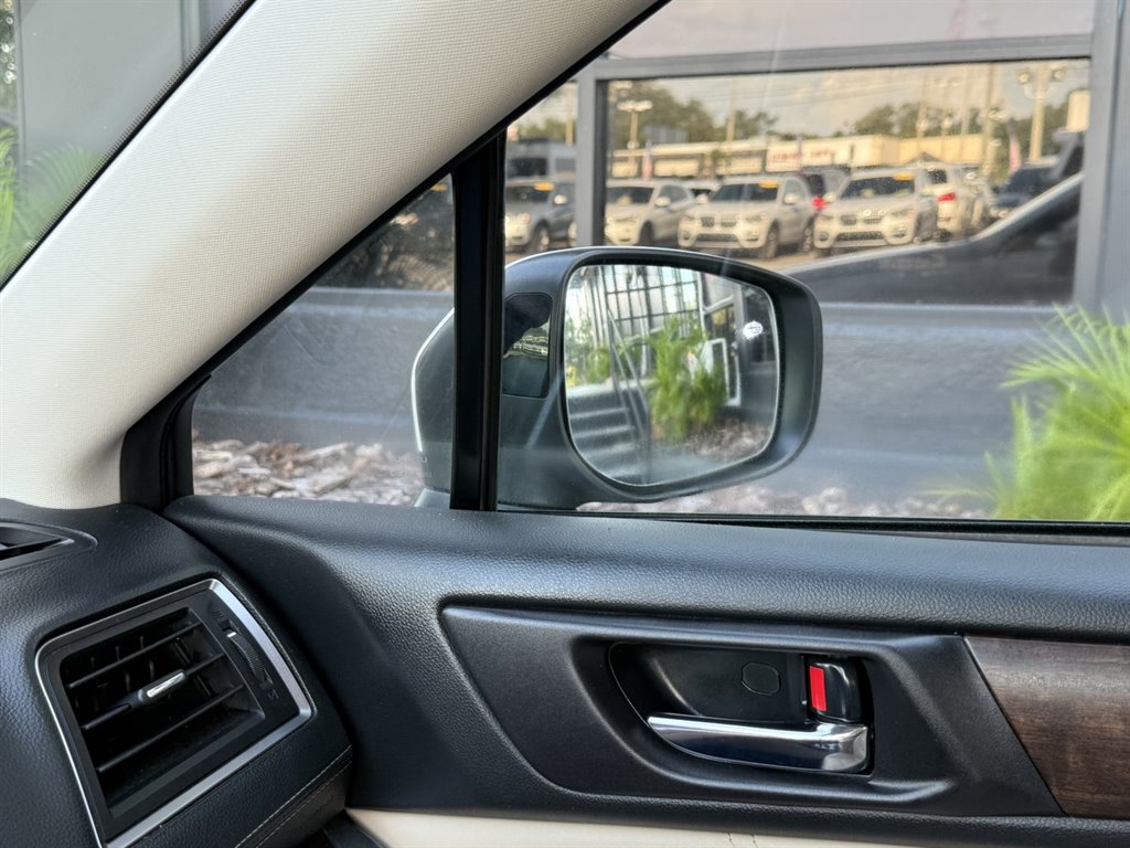 2019 Subaru Outback - $21,995