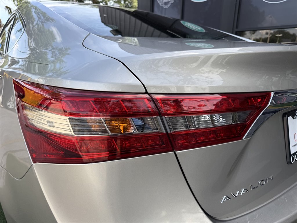 2016 Toyota Avalon - $19,995
