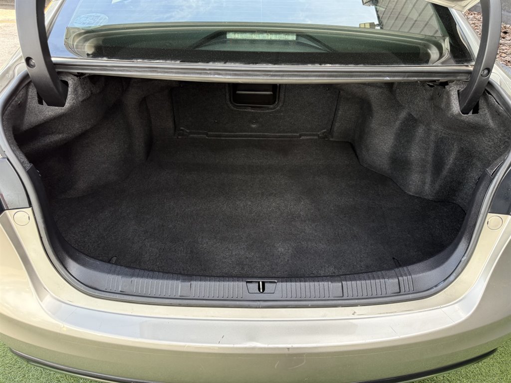 2016 Toyota Avalon - $19,995