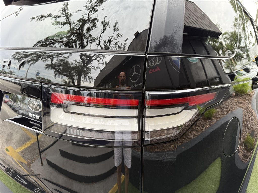 2019 Land Rover Discovery - $17,995
