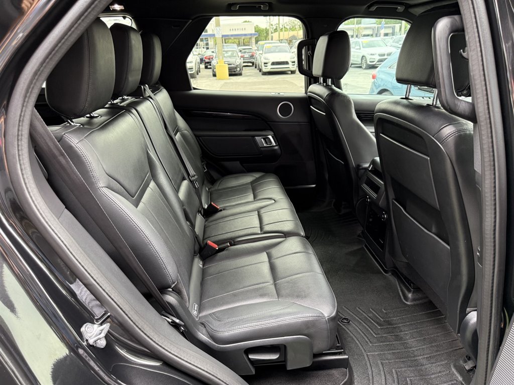 2019 Land Rover Discovery - $17,995