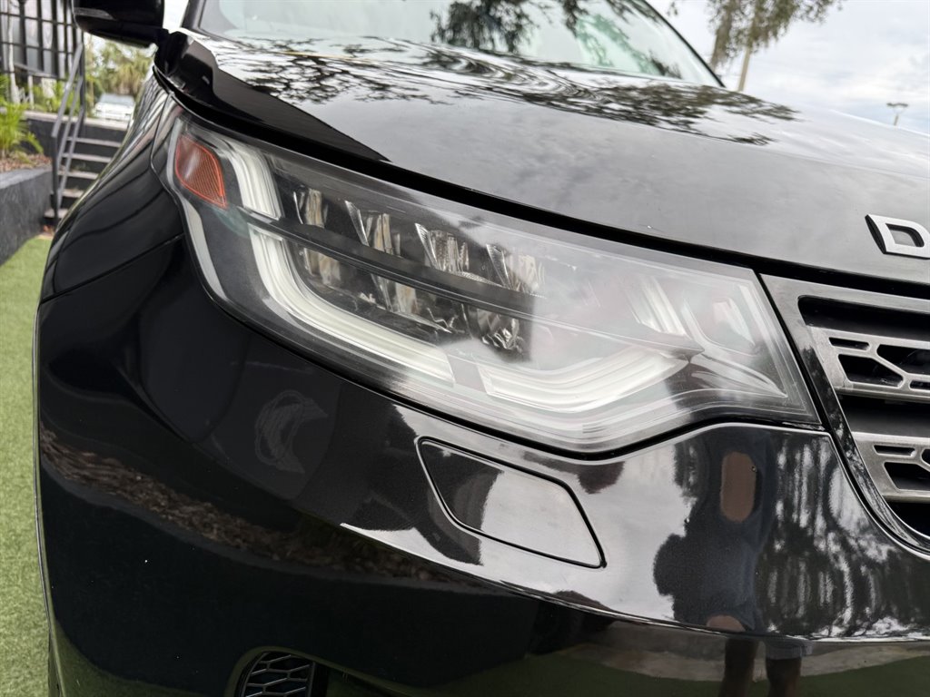 2019 Land Rover Discovery - $17,995