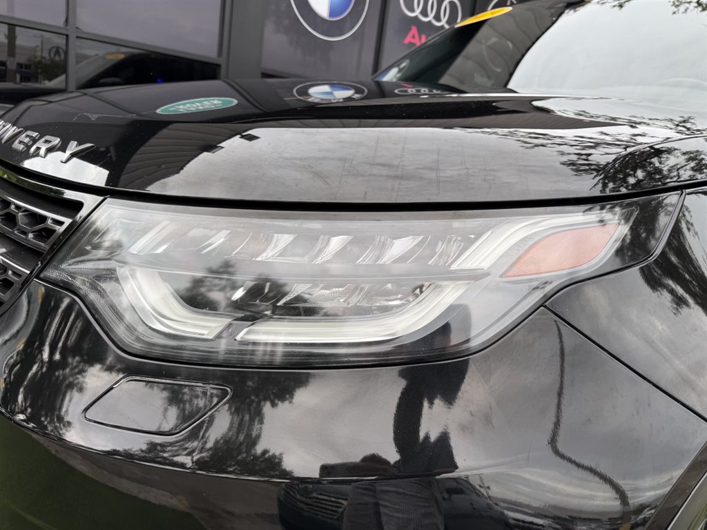 2019 Land Rover Discovery - $17,995