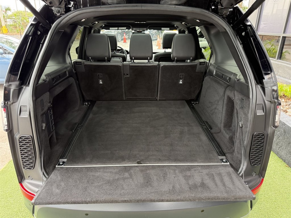 2019 Land Rover Discovery - $17,995