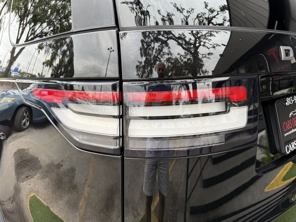 2019 Land Rover Discovery - $17,995
