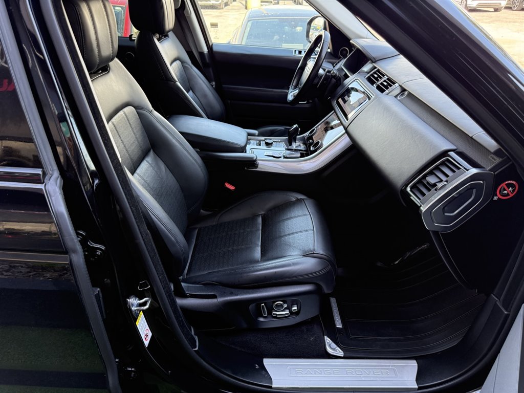 2018 Land Rover Range Rover Sport - $24,995