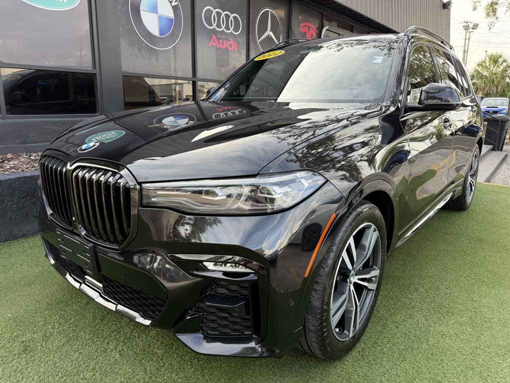 2022 BMW X7 - $39,995