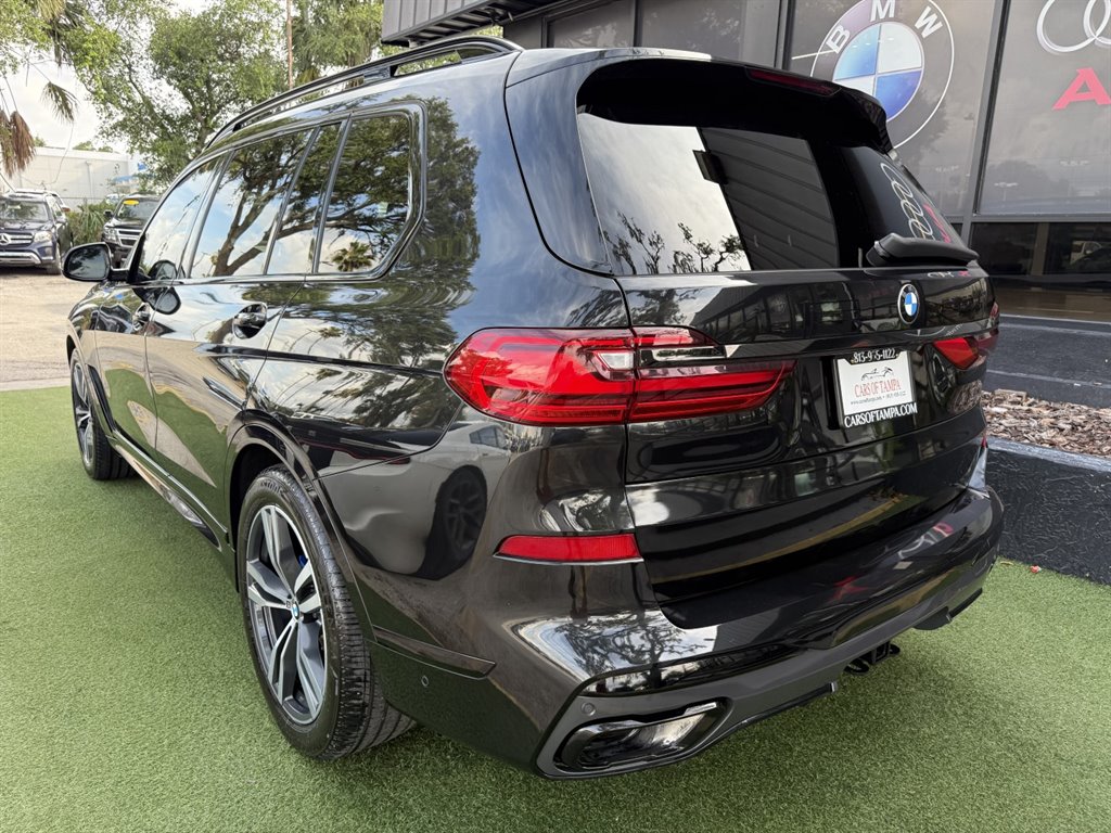 2022 BMW X7 - $39,995