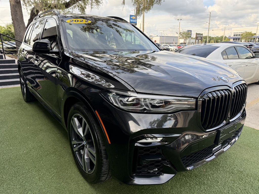 2022 BMW X7 - $39,995
