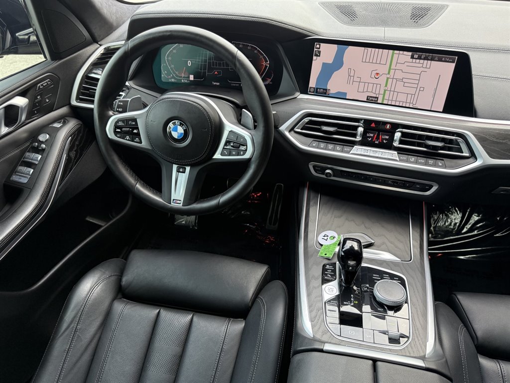 2022 BMW X7 - $39,995