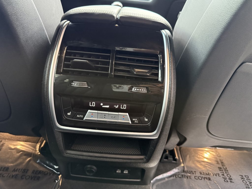 2022 BMW X7 - $39,995