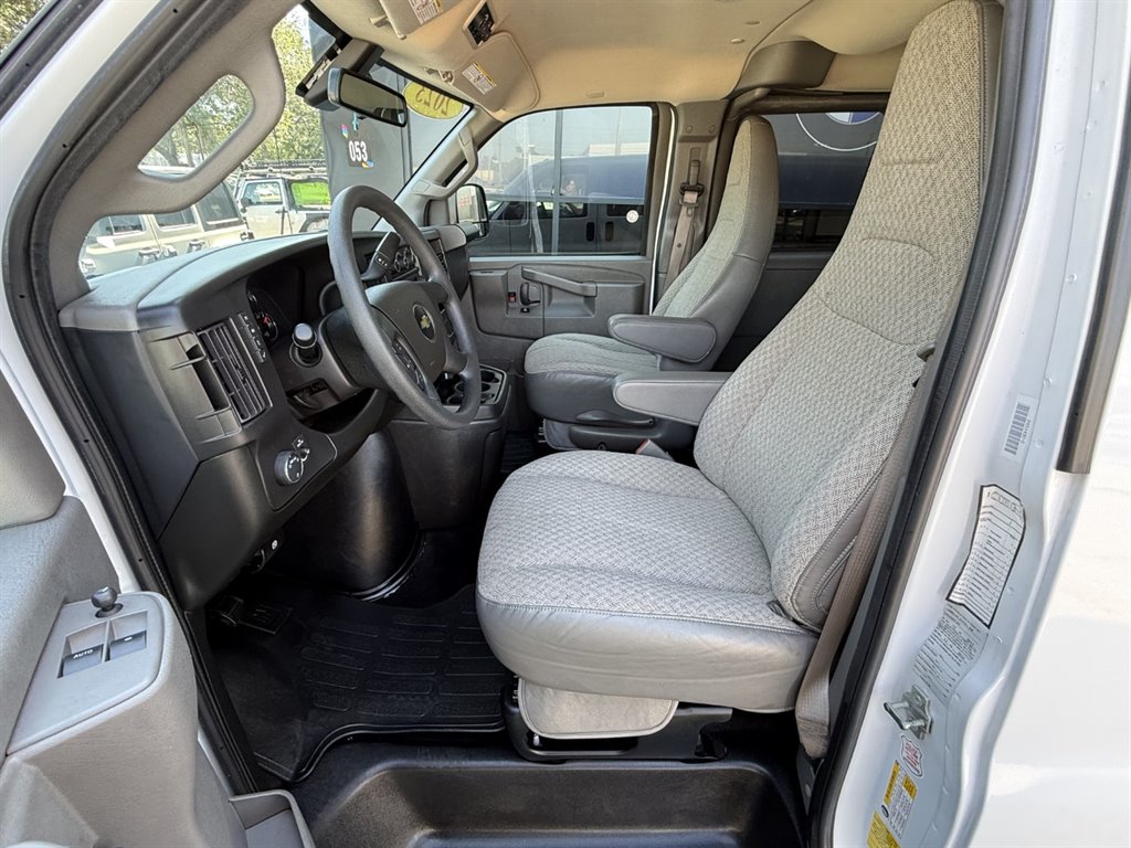 2023 Chevrolet Express - $32,995