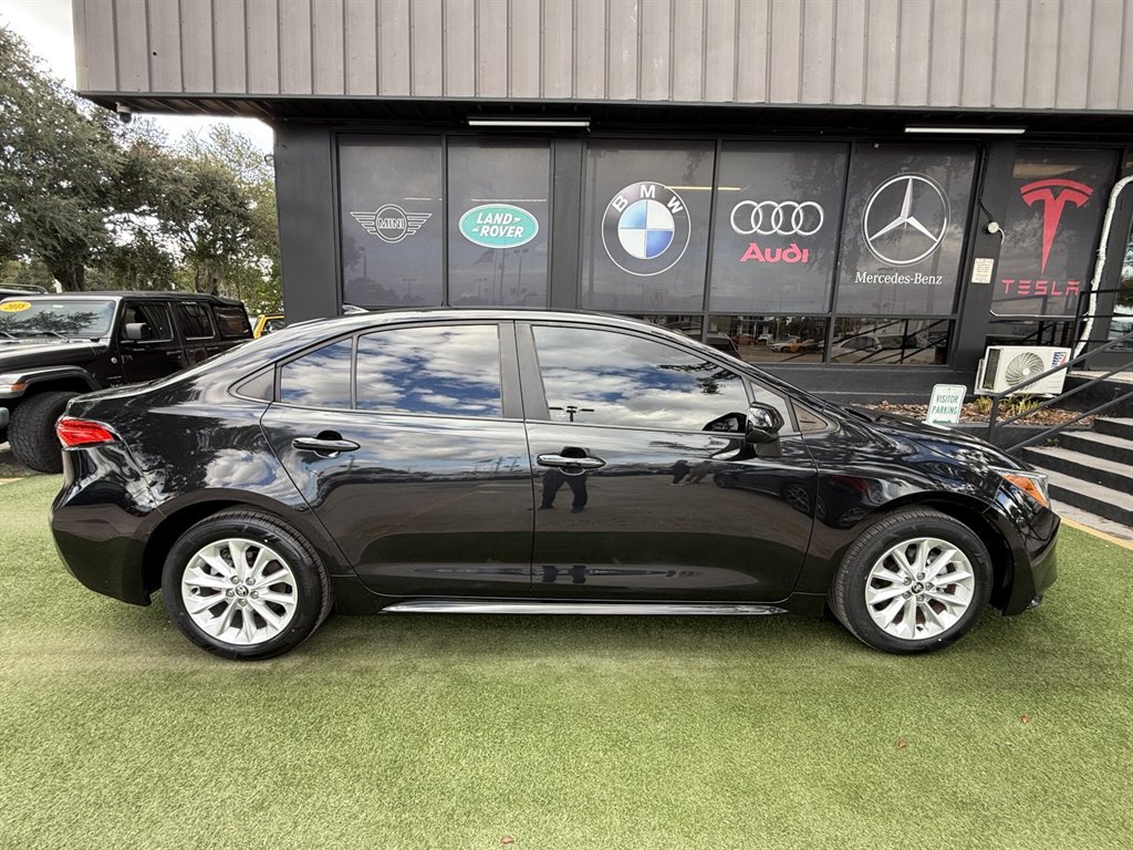 2022 Toyota Corolla - $18,995