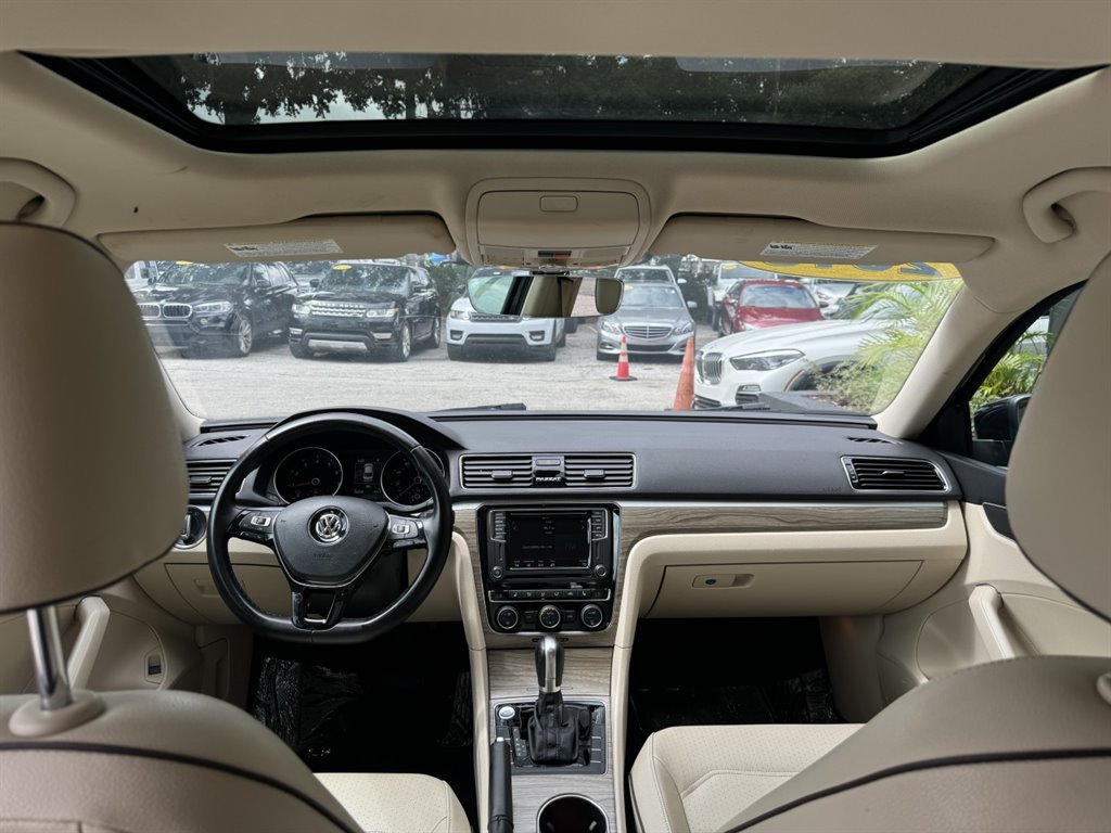 2018 Volkswagen Passat - $15,995