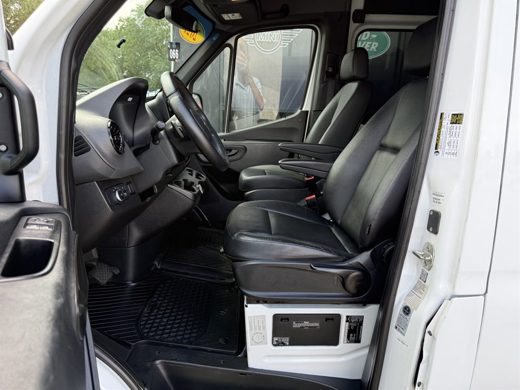 2021 Mercedes-Benz Sprinter - $41,995