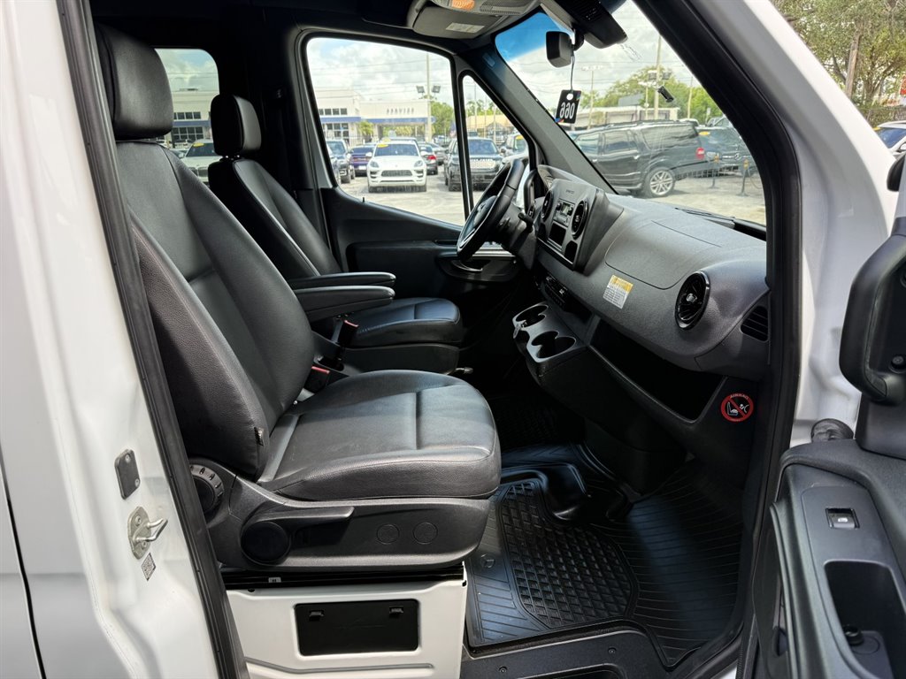2021 Mercedes-Benz Sprinter - $41,995