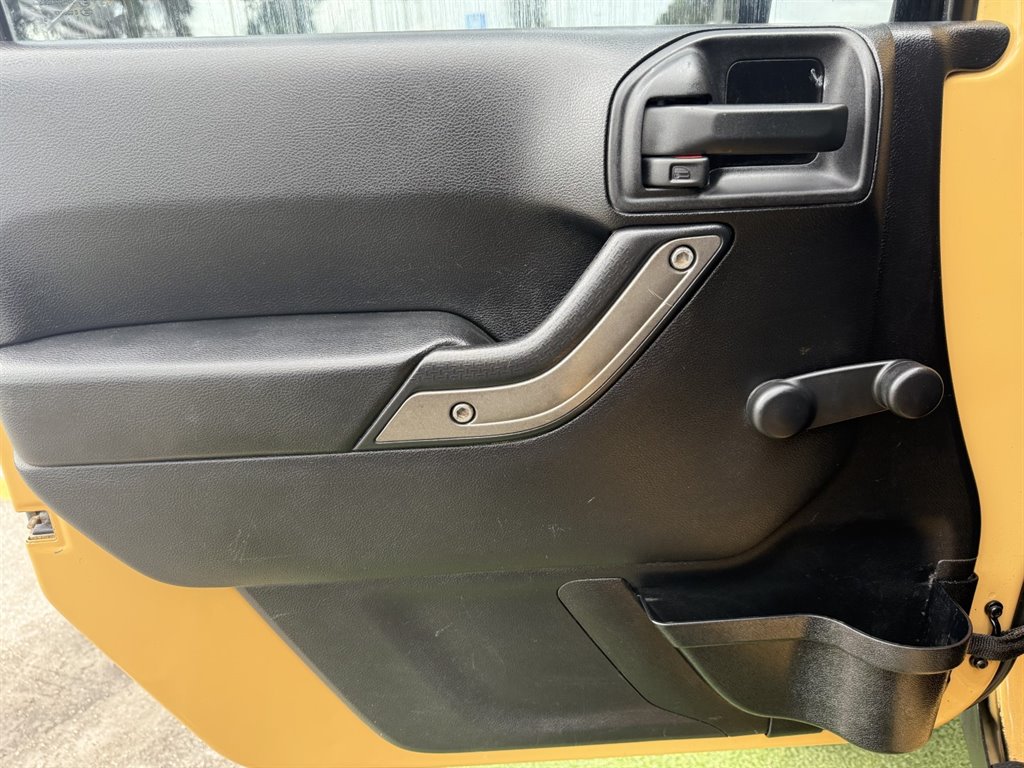 2014 Jeep Wrangler - $14,995