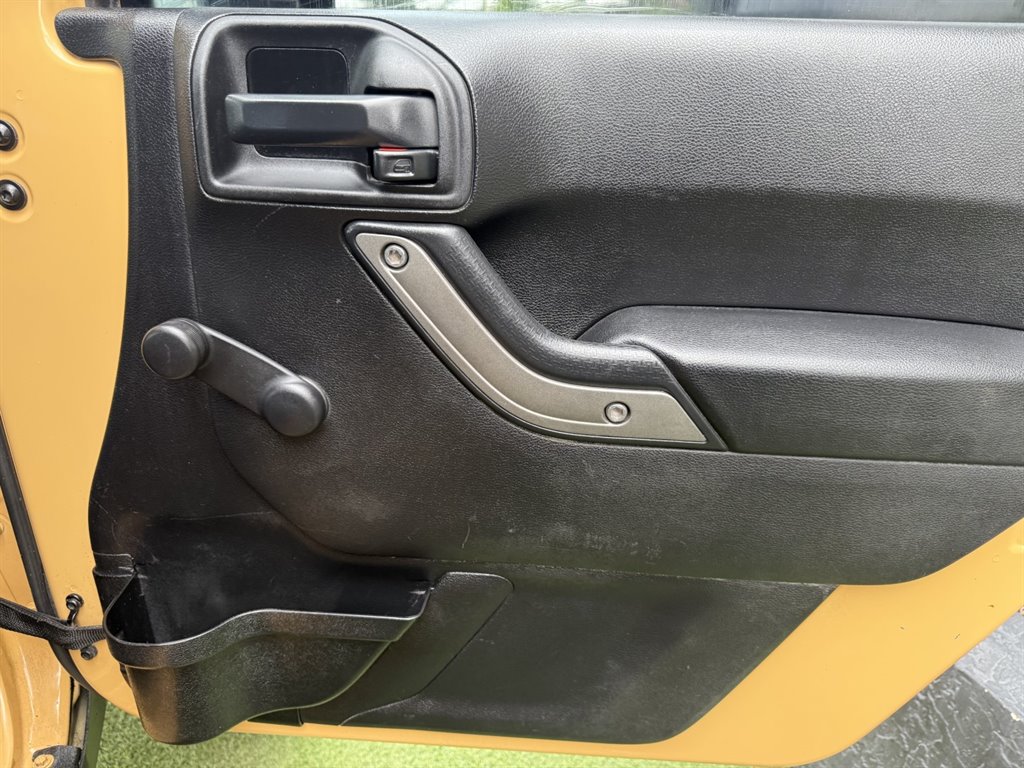 2014 Jeep Wrangler - $14,995