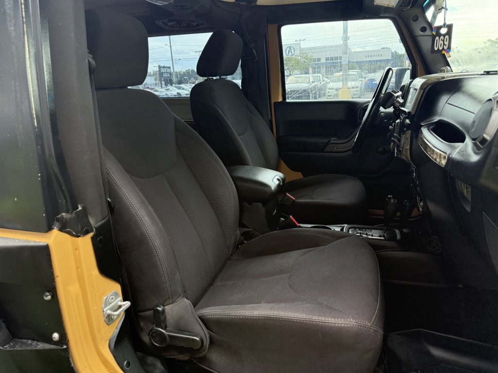 2014 Jeep Wrangler - $14,995