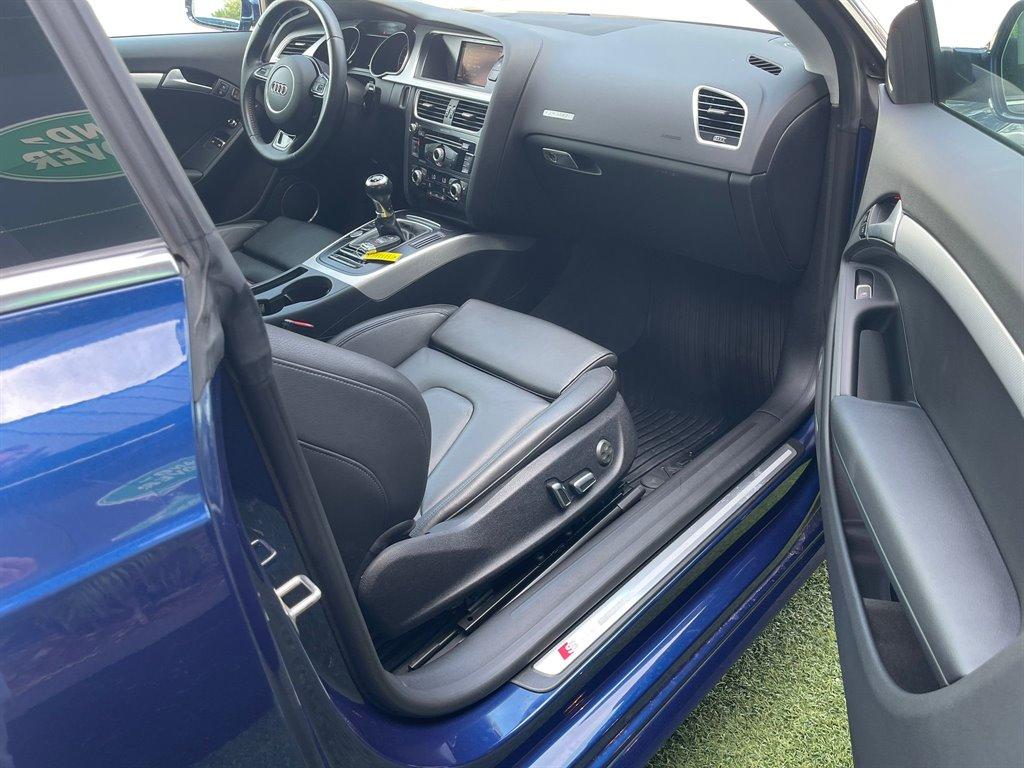 2016 Audi A5 Premium Plus photo
