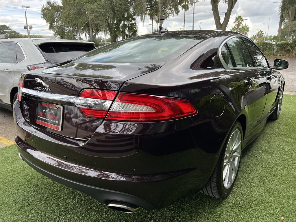 2015 Jaguar XF Premium photo