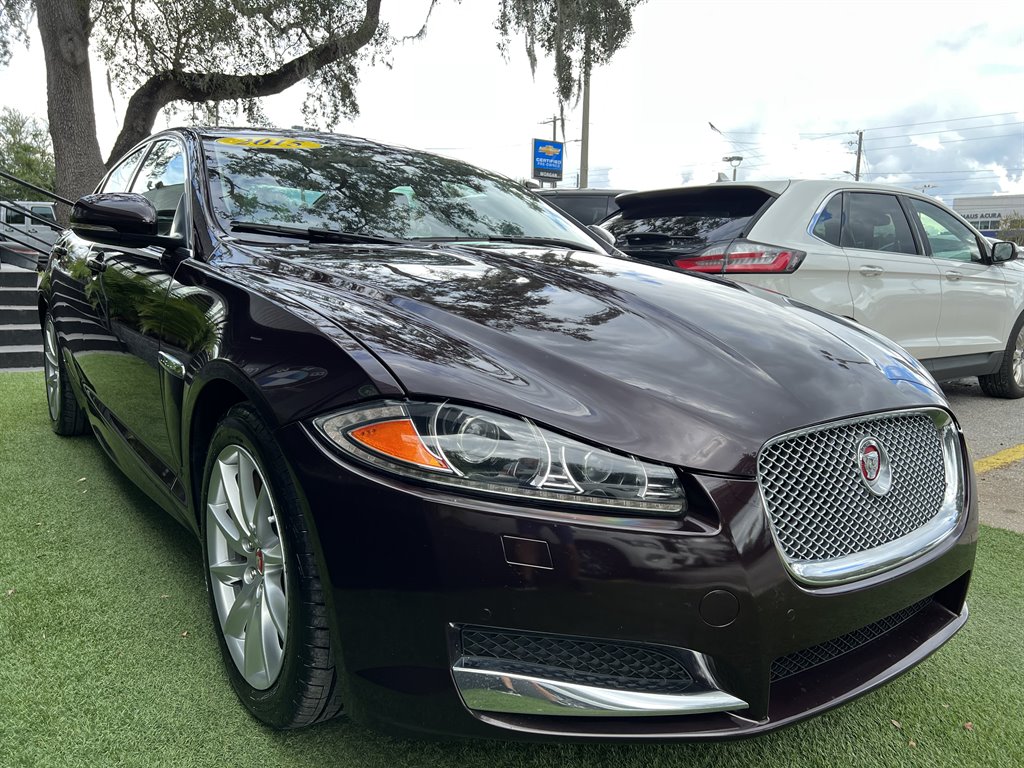 2015 Jaguar XF Premium photo