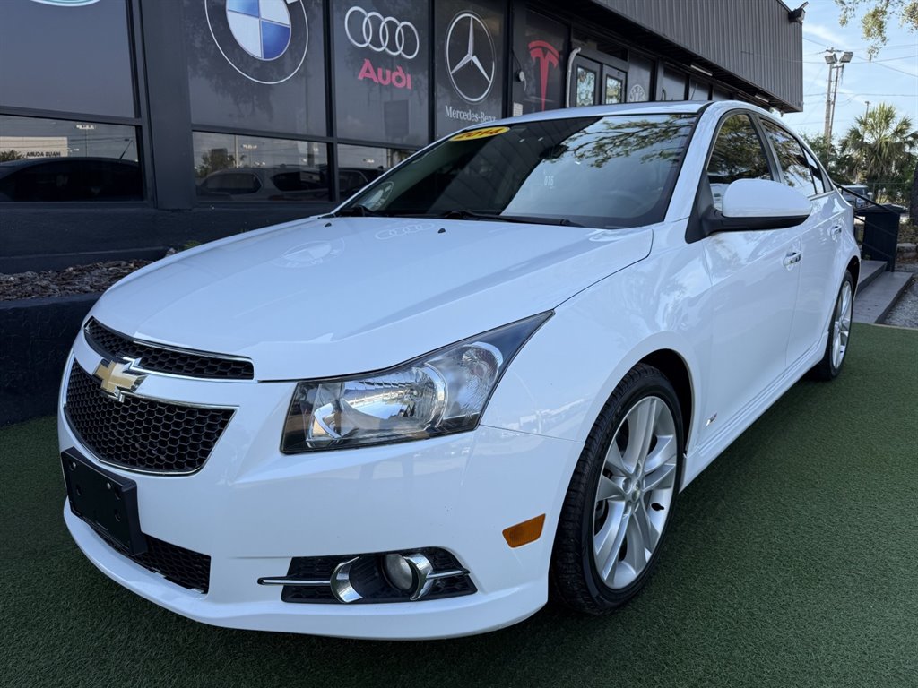 2014 Chevrolet Cruze - $10,995