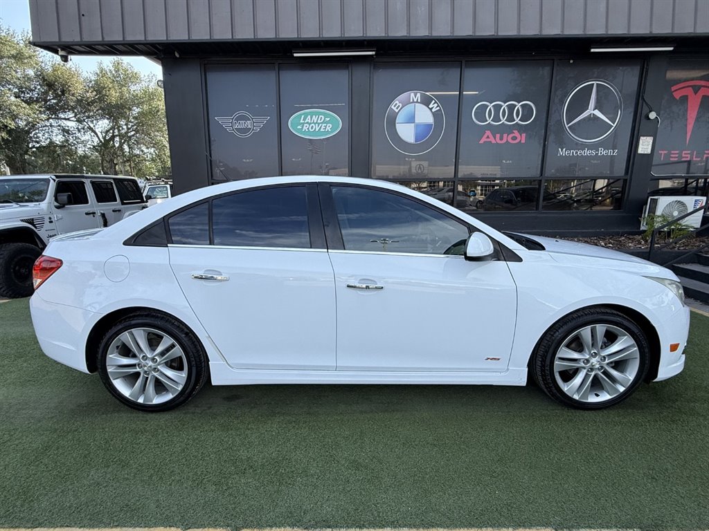 2014 Chevrolet Cruze - $10,995