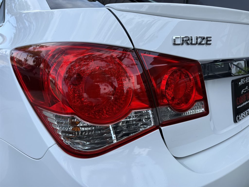 2014 Chevrolet Cruze - $10,995