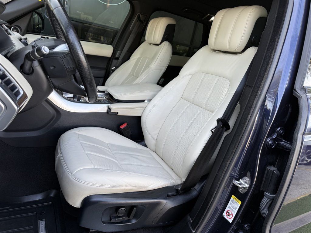 2019 Land Rover Range Rover Sport - $26,995