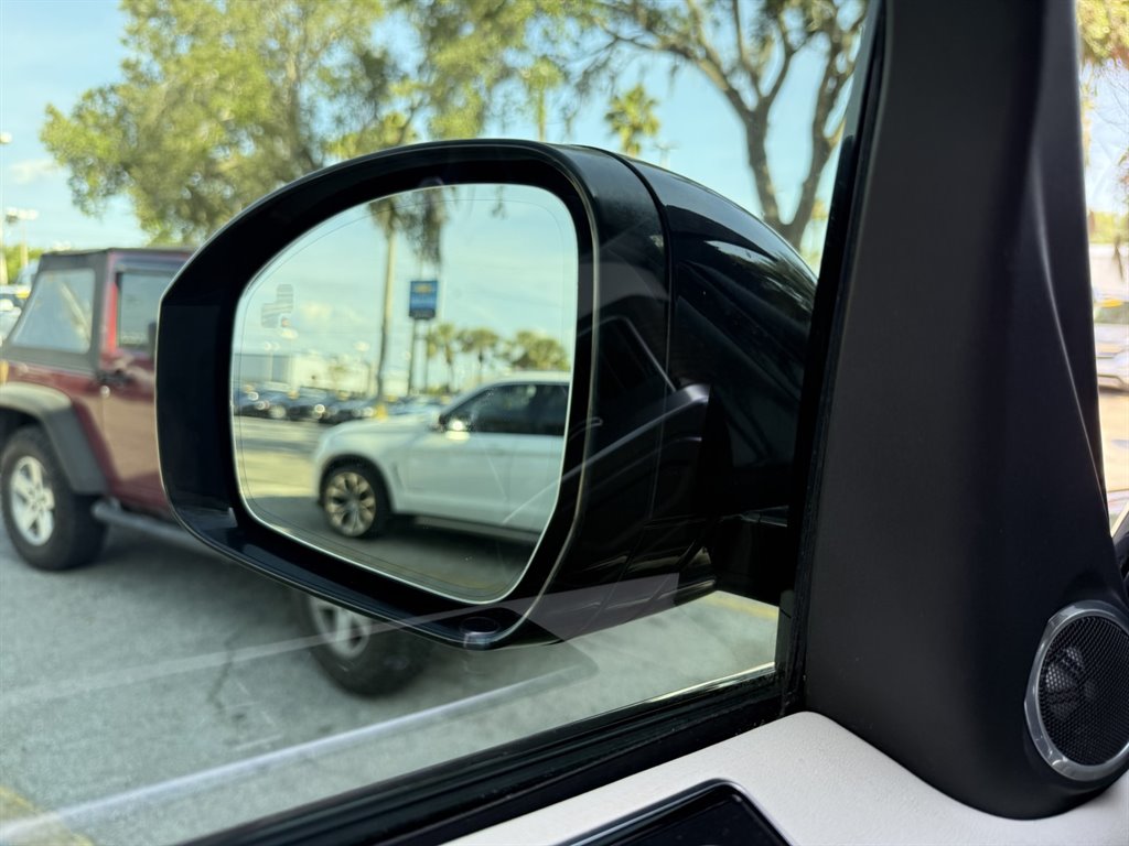 2019 Land Rover Range Rover Sport - $26,995