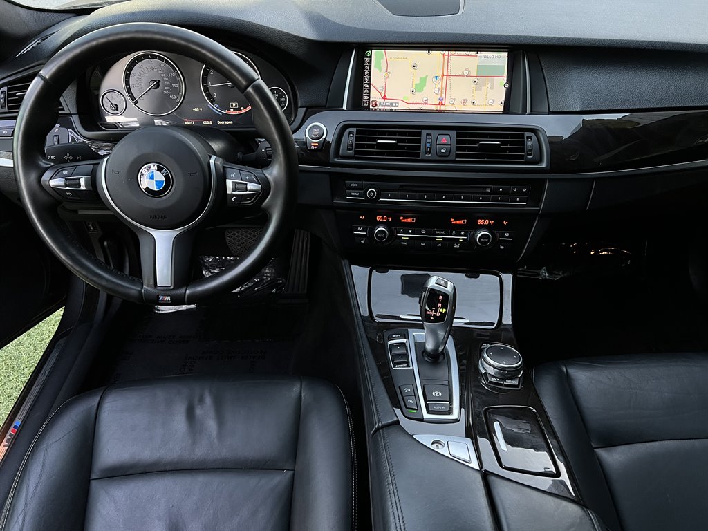 2015 BMW 5-Series 528xi M Sport Pacakg  photo