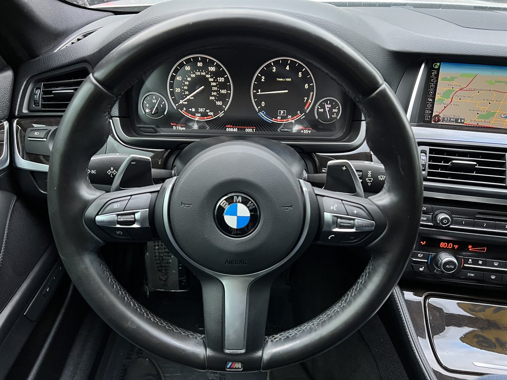 2016 BMW 5-Series 528i M Sport Package  photo