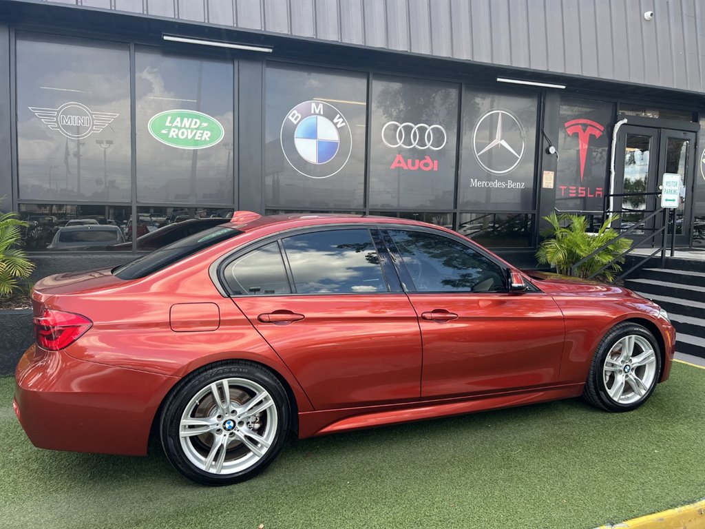 2018 BMW 3-Series 330i M Sport Package  photo