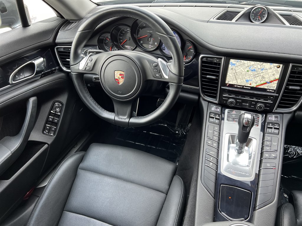 2015 Porsche Panamera  photo